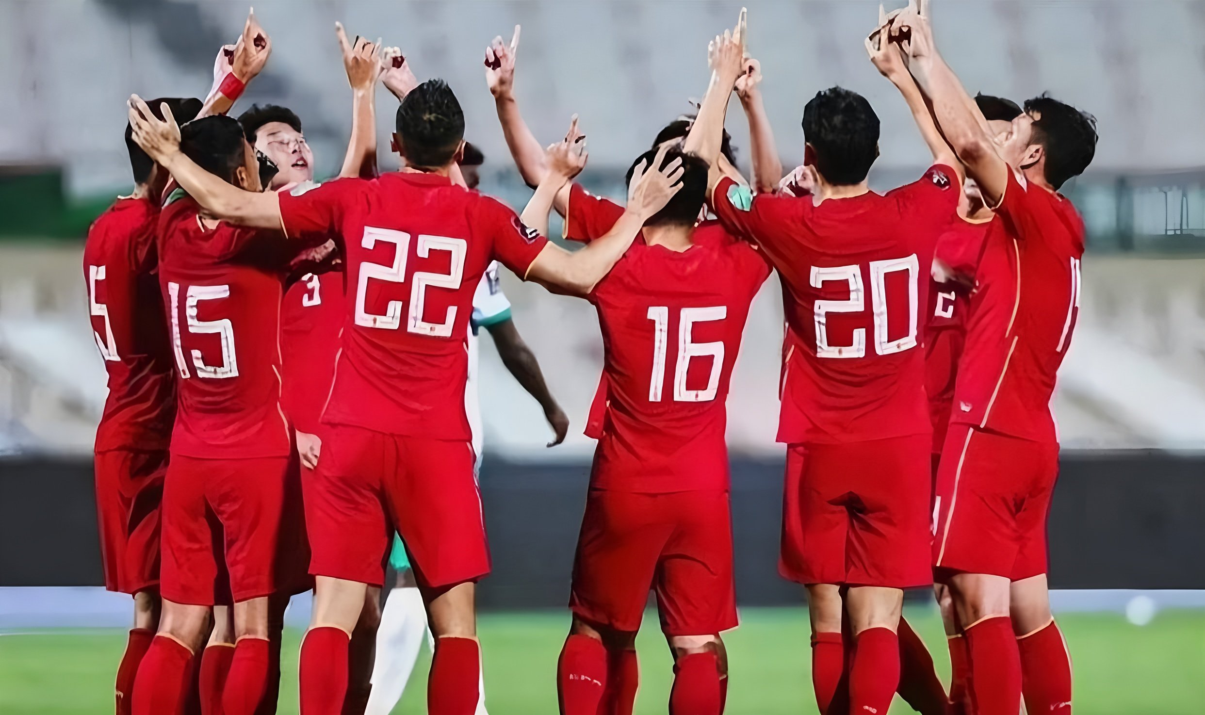 开云下载-包含转会期上海申花备战葡超，内部沟通细节曝光，态度坚定，身体对抗强度拉满的词条