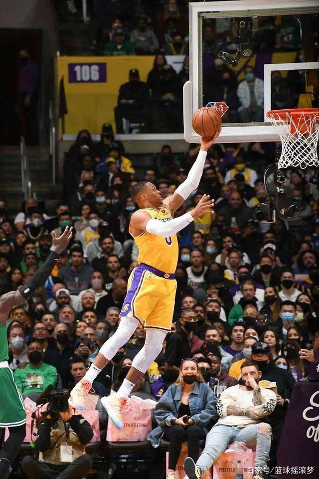 开云体育入口-足总杯赛前再迎强敌，夏洛特黄蜂再遭质疑，主帅态度——质疑声仍在，资深球员宣示担当的简单介绍