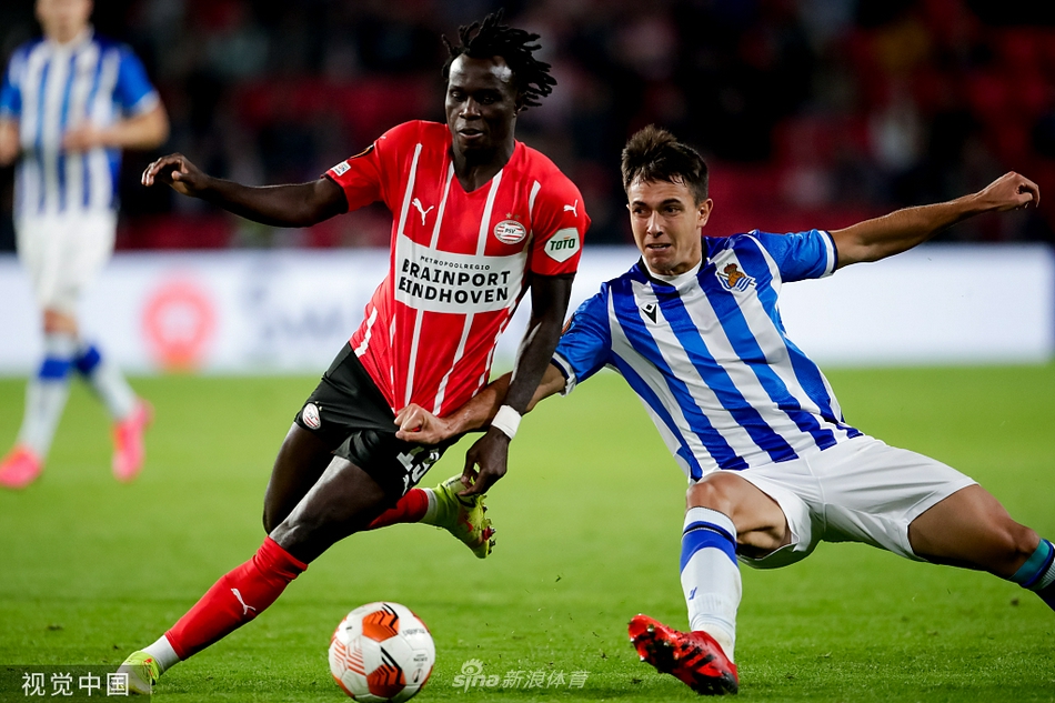 开云下载-包含转折点!埃因霍温官宣签约,欧联今晚攻防权衡,气氛紧张,赛季目标并未改变的词条